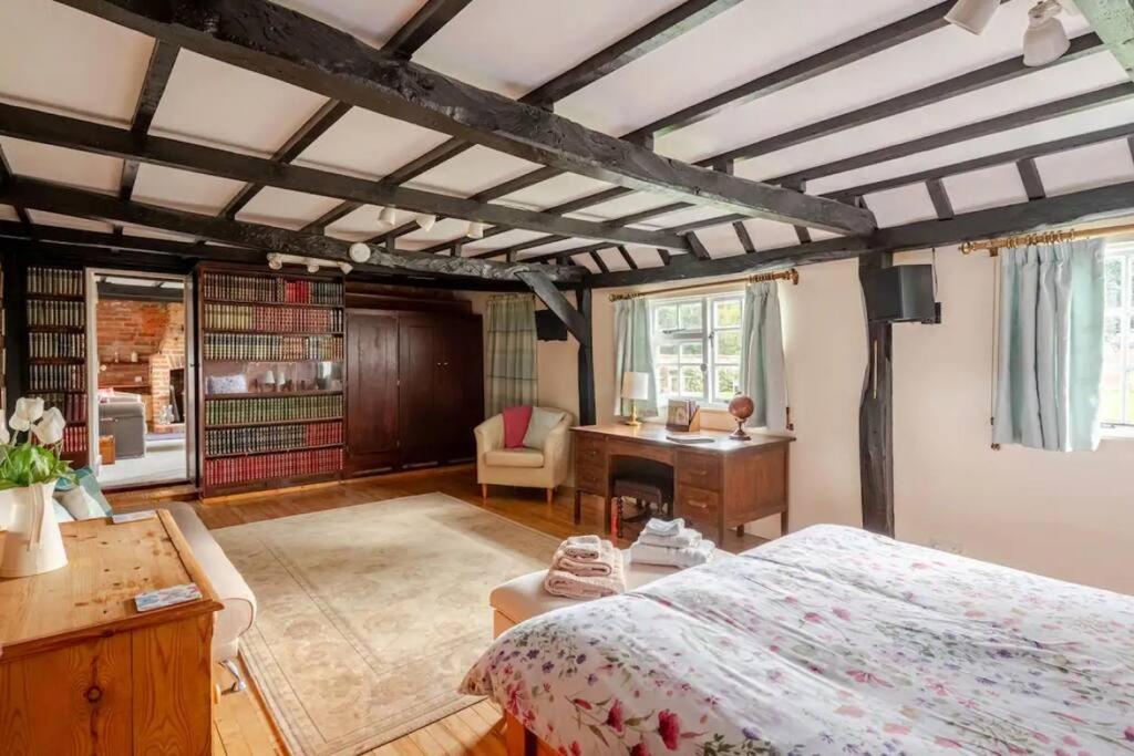 Cozy One-Bedroom Cottage In Great Tey المظهر الخارجي الصورة